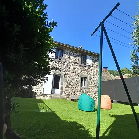 Gites & Cocon Des Puys - Au Coeur Des Volcans D'Auvergne Nébouzat Extérieur photo